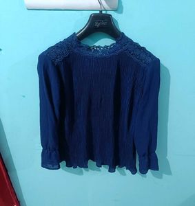 pretty top for womens