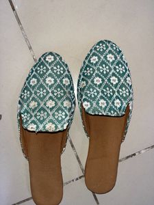 Jaipuri Embroidered Sandles