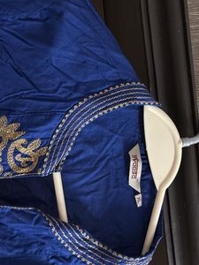 Elegant Blue Embroidered Kurta