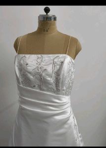 Elegant Wedding Gown