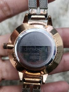 DressBerry Rose Gold Analogue Watch