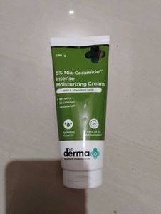 Derma Co Moisturizing Cream(100g)