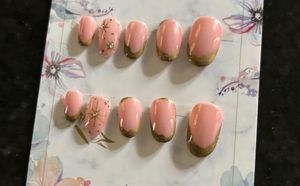 Press-On Nail Set