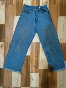 Wide Leg Frayed Hem Jeans