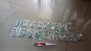 12 Shape Mirror Kit 1800 Pieces With Glue