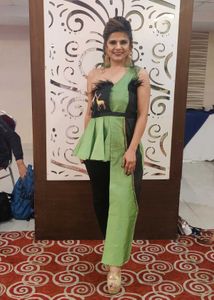 Unique Green &amp; Black One Shoulder Top