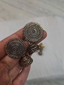 Set Of 4 Golden Earrings Without Back Stopper