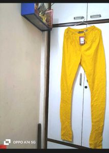 Curated Kurta With Srishti Chudidar Pants
