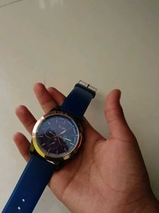 Stylish Blue Wristwatch