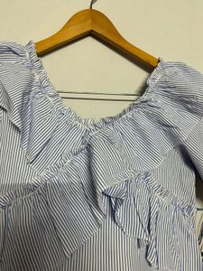 Striped Ruffle Top🩵🩵