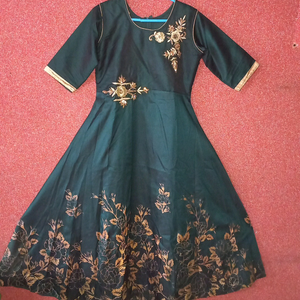 *Ladies Partywear Gown*