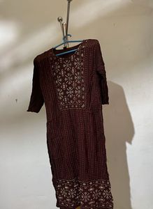 maroon Kurtha
