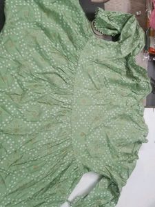 Green Top Size XL