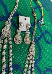 white diamond & kundan Jewellery Set