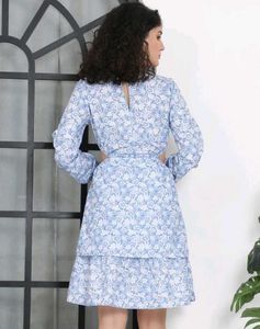 Peasant Sleeve Floral Layered Dress with Cut-Out W