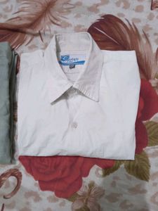 Men&#39;s Casual Shirts (2)