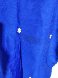 Blue Embroidered Kurta (Women&#39;s)