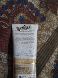 mamaearth rice dewy bright face wash for glass ski