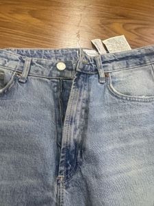 Zara Light Wash Denim Jeans