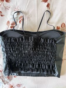 Sleek Black Leather Crop Top – Edgy &amp; Chic🖤🪩