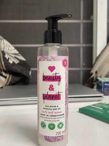 Love Beauty & Planet Curl Leave-In Conditioner