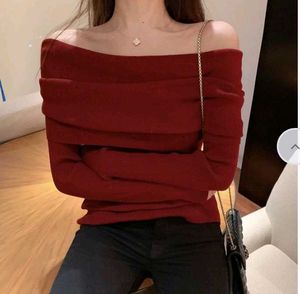 New me gathered top