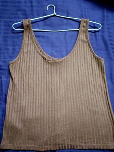 H&amp;M Tank Top (UK 8), Rust coloured With Tortoise-shell Buttons.