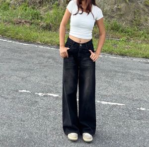 Black Wide jeans