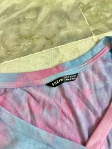 Tie- Dye Knotted T-shirt