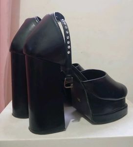 Trendy Korean valentino Heels For Women