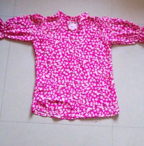 Cute Pink Floral Print Top proper girly vibes 💅