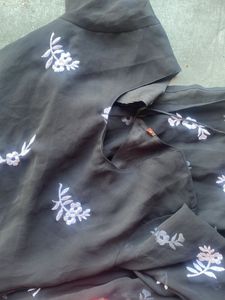 Floral Embroidered Kurta