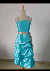 Elegant teal Dress 🩵