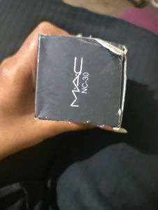 MAC Face and Body Foundation - 120ml