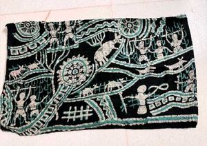 Black &amp; Green Abstract Print Saree with Blouse