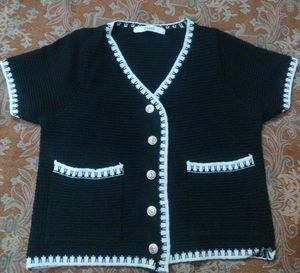 Korean Black Top