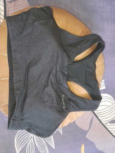 USA Pro Black Sports Bra