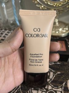 Colorbar Aquafeel Pro Foundation