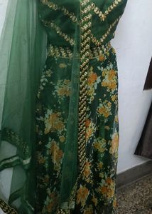 Lehenga Choli With Chunni