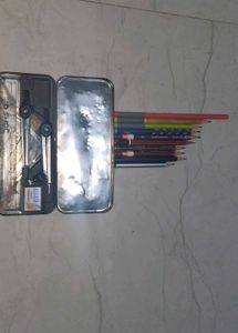 Doms Geotron Geometry Box &amp;10 Pencil Set