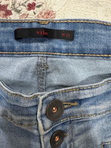 Stylish Light Wash Jeans