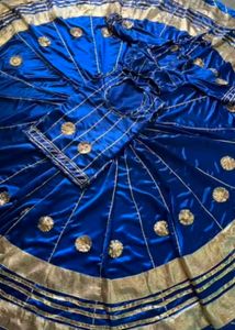 32 Kali Satin Poshak