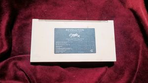 ❗❕Sale❗❕Makeup Revolution Soph X Highlighter Pal