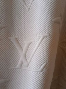 White Sweetshirt