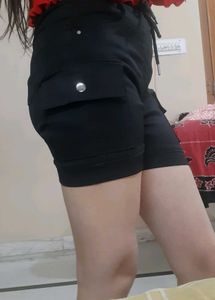 Black Cotton Women&#39;s  Denim Shorts