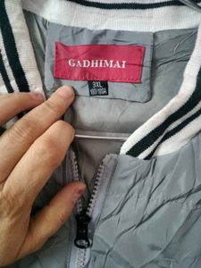 Elegant Grey Puffer Coat/ jacket