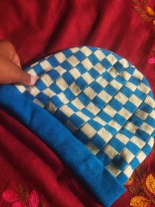 blue and white winter cap