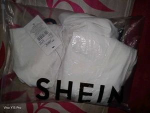 Beautiful White Two-Piece Set  Like Actress 🛍️🎁