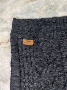 BRANDED SWEATER