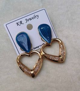 Heart hoops Earrings ✨